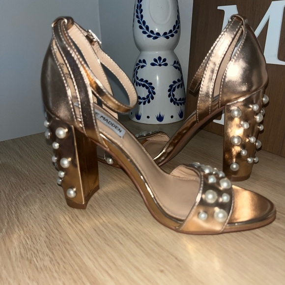 NWT! Steve Madden Madeira Pearl Studded Heels - Picture 2 of 8